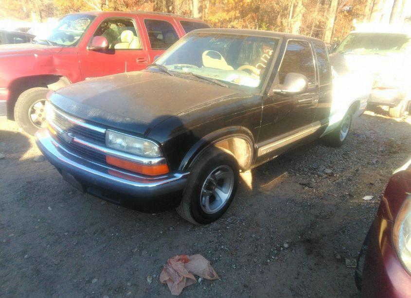 Photo 2 of 1998 Chevrolet S-10 LS FLEETSIDE (VIN 1GCCS19X1WK127172)