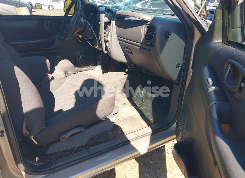 Photo 5 of 2003 Chevrolet S-10 LS (VIN 1GCCS19X238105934)