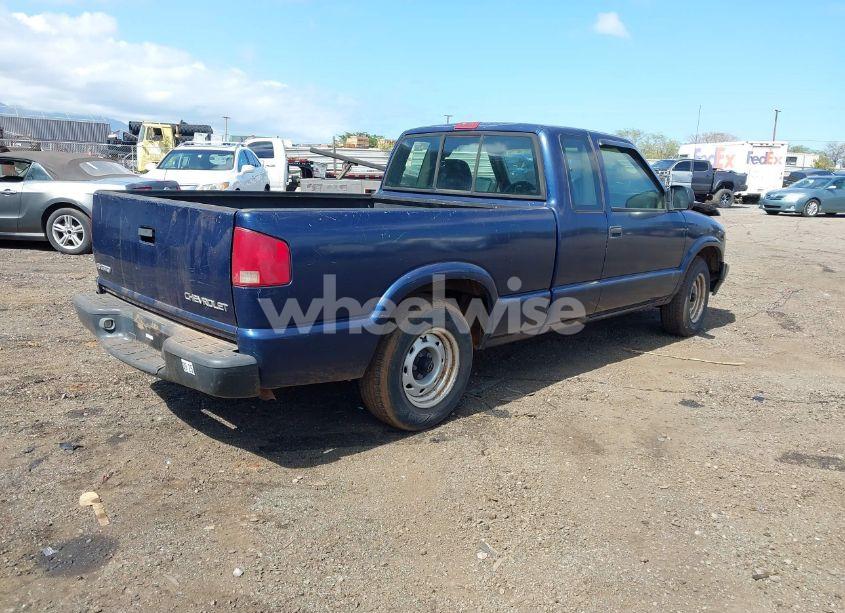 Photo 4 of 2003 Chevrolet S-10 (VIN 1GCCS19X238174168)