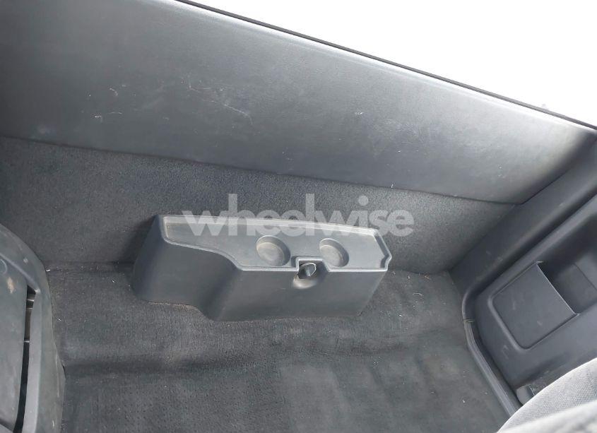 Photo 8 of 1997 Chevrolet S-10 LS SPORTSIDE (VIN 1GCCS19X2V8137981)