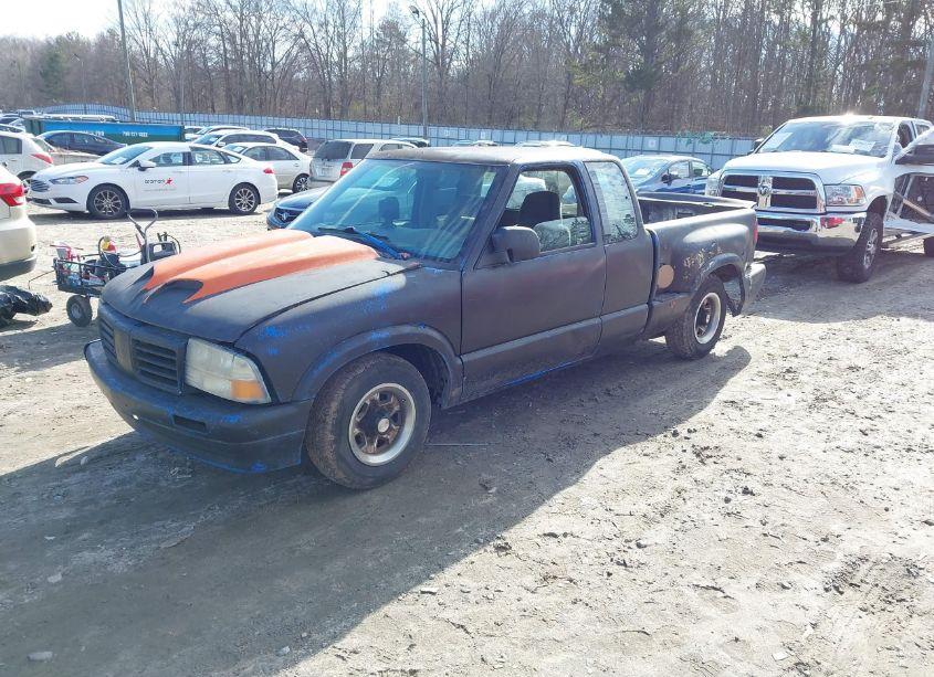 Photo 2 of 1997 Chevrolet S-10 LS FLEETSIDE (VIN 1GCCS19X2VK238943)
