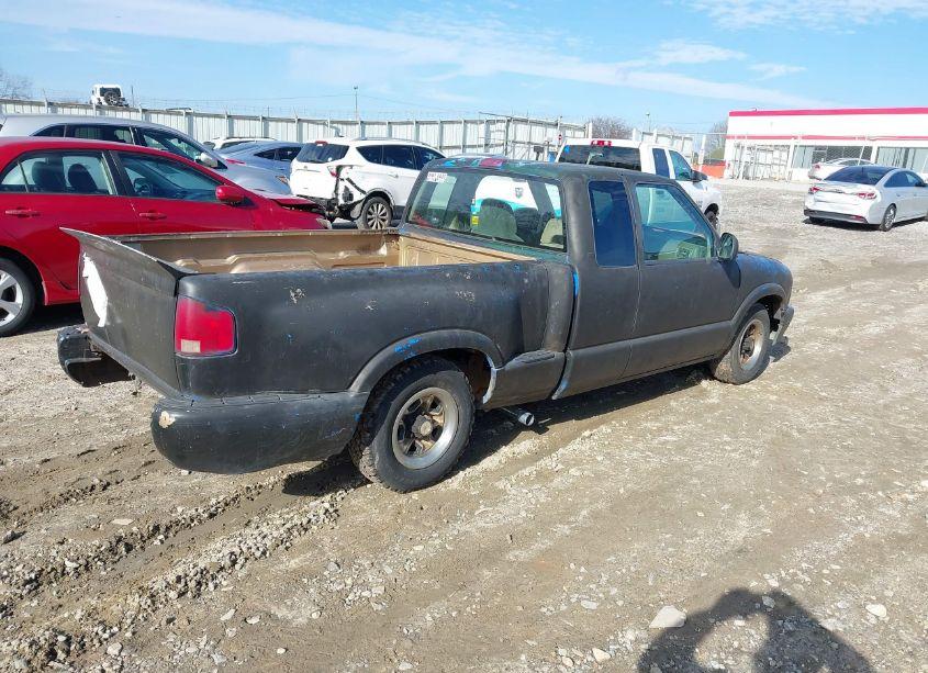 Photo 4 of 1997 Chevrolet S-10 LS FLEETSIDE (VIN 1GCCS19X2VK238943)