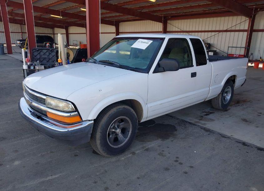 Photo 2 of 1998 Chevrolet S-10 LS FLEETSIDE (VIN 1GCCS19X2W8115139)