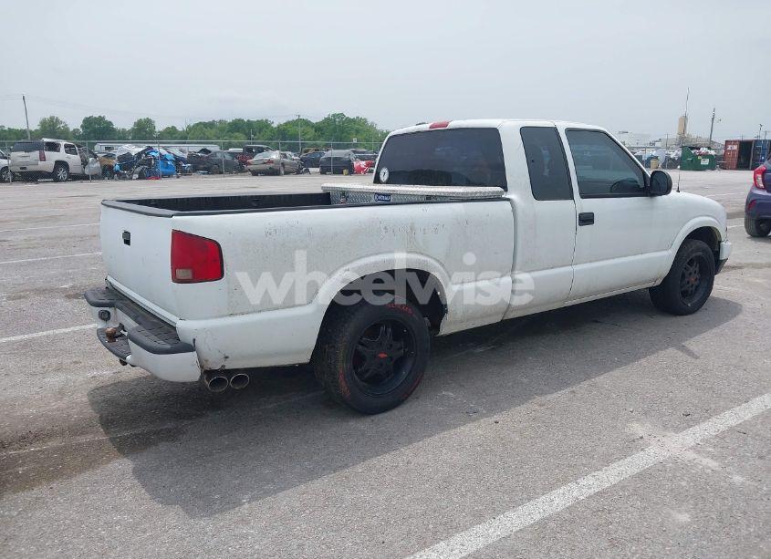 Photo 4 of 1998 Chevrolet S-10 LS FLEETSIDE (VIN 1GCCS19X2W8122060)