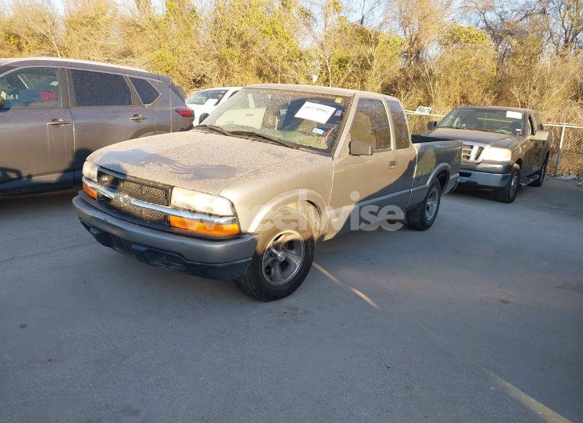 Photo 2 of 1998 Chevrolet S-10 LS FLEETSIDE (VIN 1GCCS19X2W8134628)
