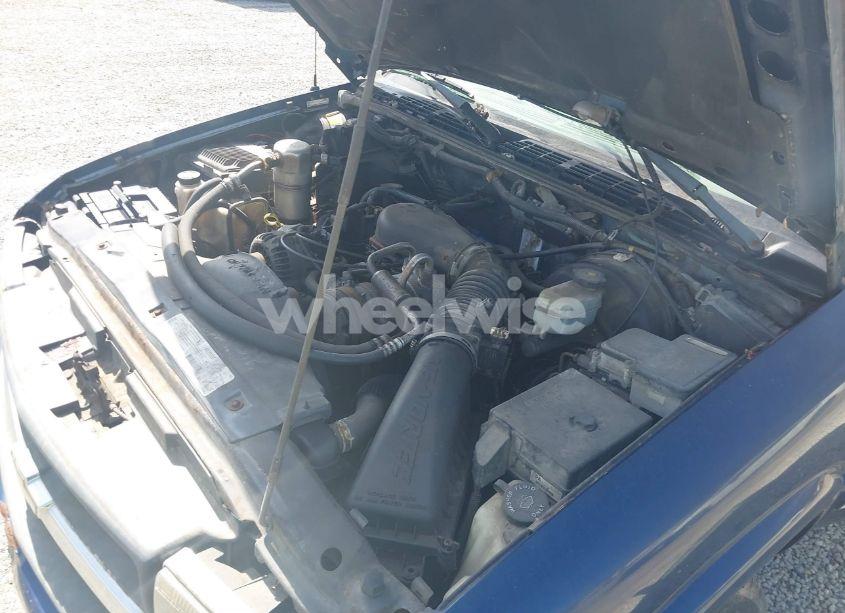 Photo 10 of 1998 Chevrolet S-10 LS FLEETSIDE (VIN 1GCCS19X2W8193372)