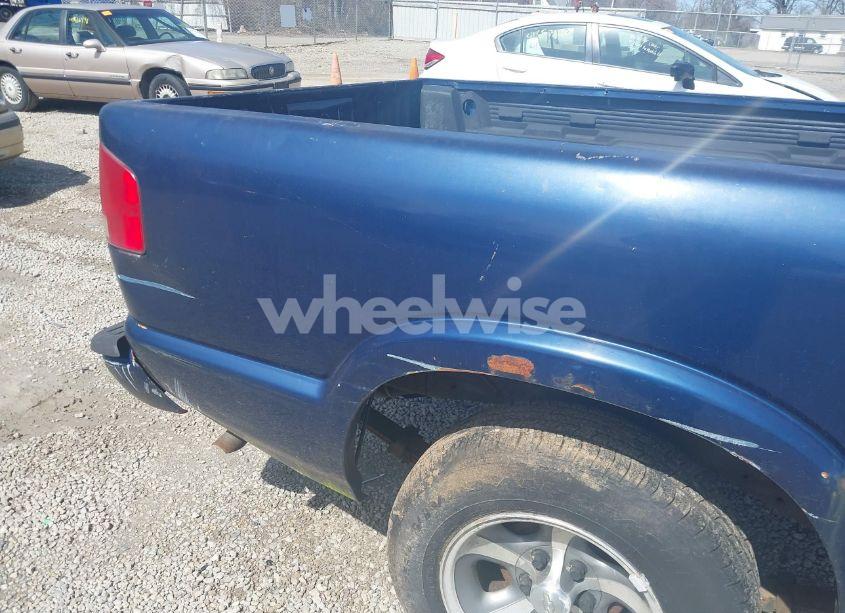 Photo 12 of 1998 Chevrolet S-10 LS FLEETSIDE (VIN 1GCCS19X2W8193372)