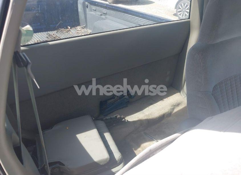 Photo 8 of 1998 Chevrolet S-10 LS FLEETSIDE (VIN 1GCCS19X2W8193372)