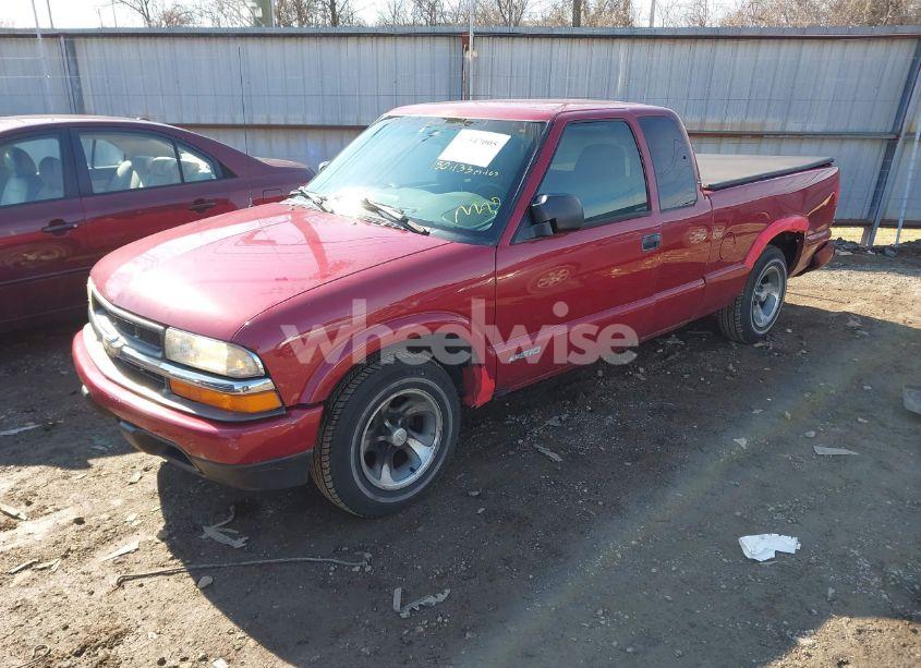 Photo 2 of 2003 Chevrolet S-10 LS (VIN 1GCCS19X338116666)