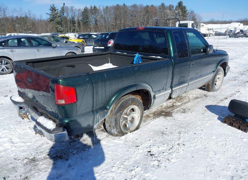 Photo 4 of 2003 Chevrolet S-10 LS (VIN 1GCCS19X338186863)