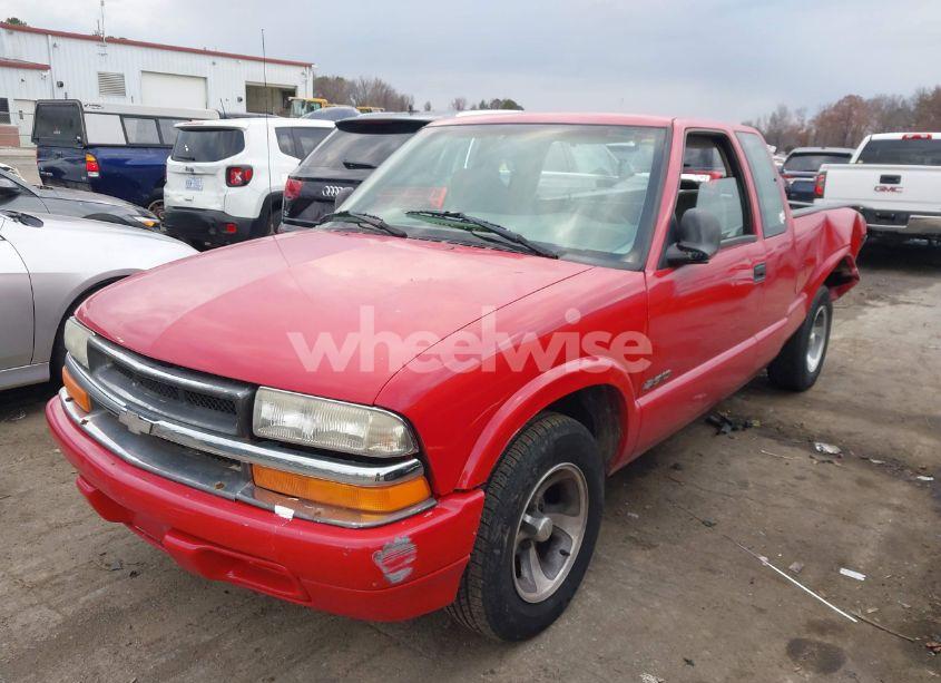 Photo 2 of 1998 Chevrolet S-10 LS FLEETSIDE (VIN 1GCCS19X3WK135970)