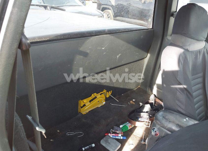 Photo 8 of 2003 Chevrolet S-10 LS (VIN 1GCCS19X438128471)