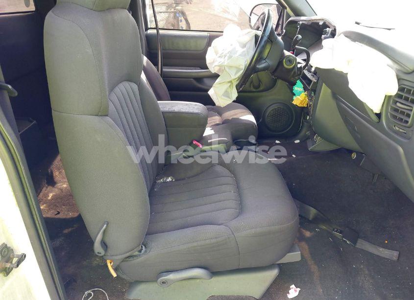 Photo 5 of 2003 Chevrolet S-10 LS (VIN 1GCCS19X438162359)