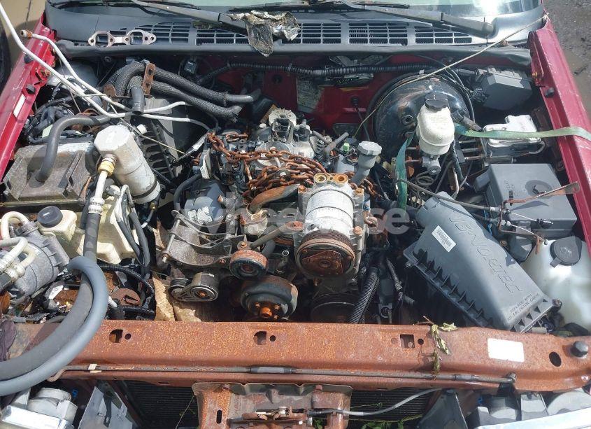 Photo 10 of 2003 Chevrolet S-10 LS (VIN 1GCCS19X438162636)