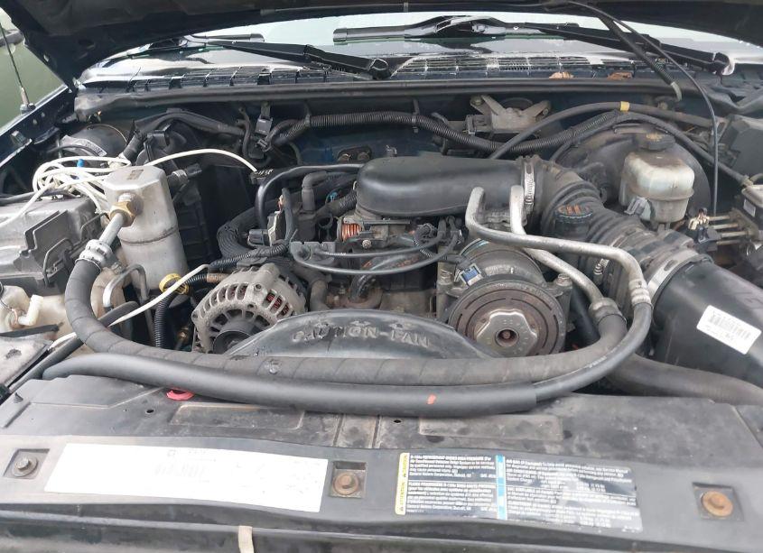 Photo 10 of 2003 Chevrolet S-10 LS (VIN 1GCCS19X438231177)