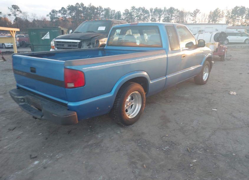 Photo 4 of 1998 Chevrolet S-10 LS FLEETSIDE (VIN 1GCCS19X4WK181243)