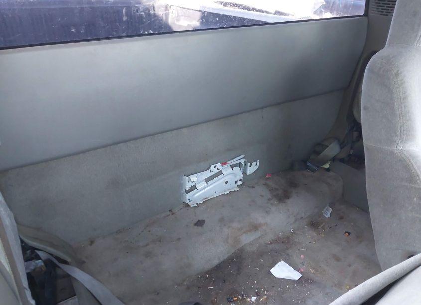 Photo 8 of 1999 Chevrolet S-10 LS (VIN 1GCCS19X4X8144451)