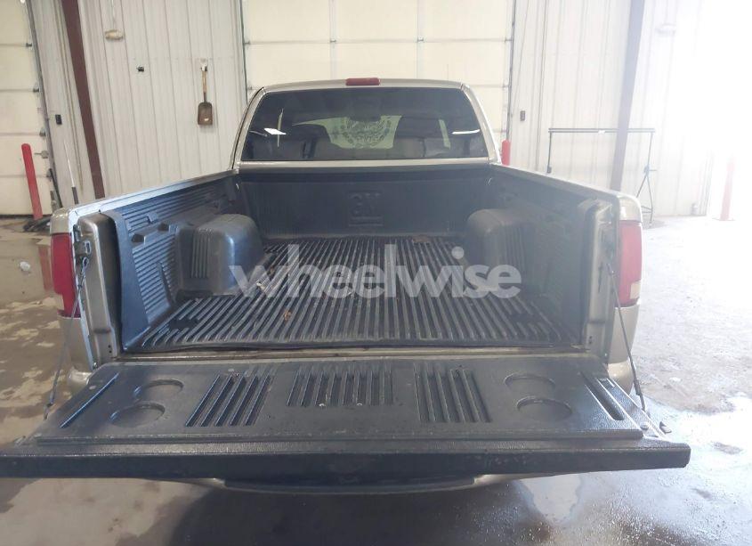 Photo 16 of 2003 Chevrolet S-10 LS (VIN 1GCCS19X538117656)