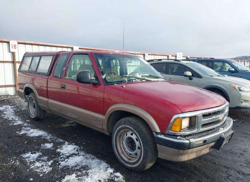 1996 Chevrolet S TRUCK S10 (VIN 1GCCS19X5T8156392) main photo
