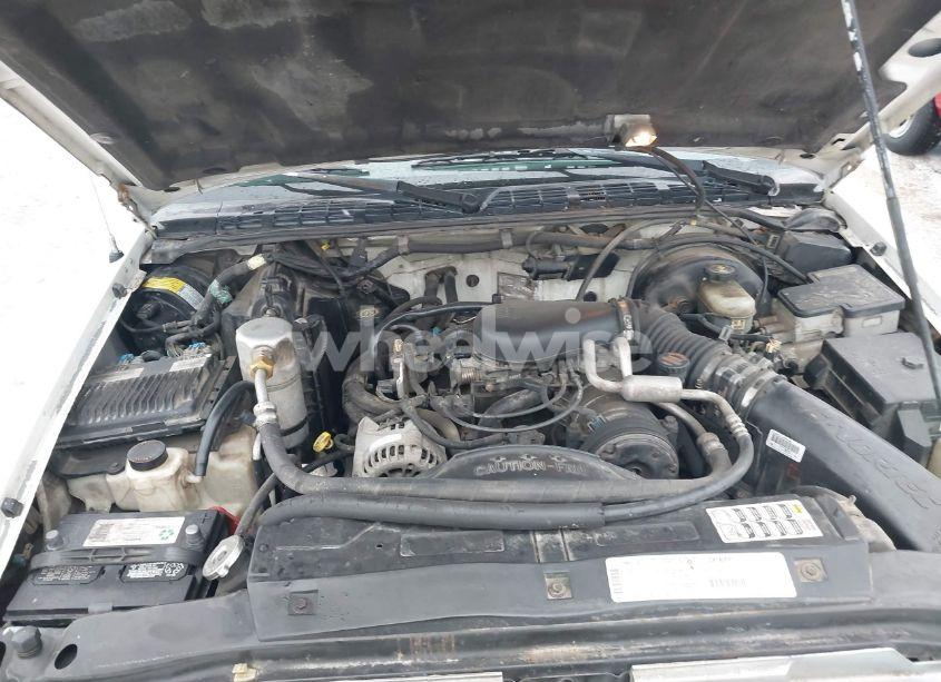 Photo 10 of 1998 Chevrolet S-10 LS FLEETSIDE (VIN 1GCCS19X5W8205594)