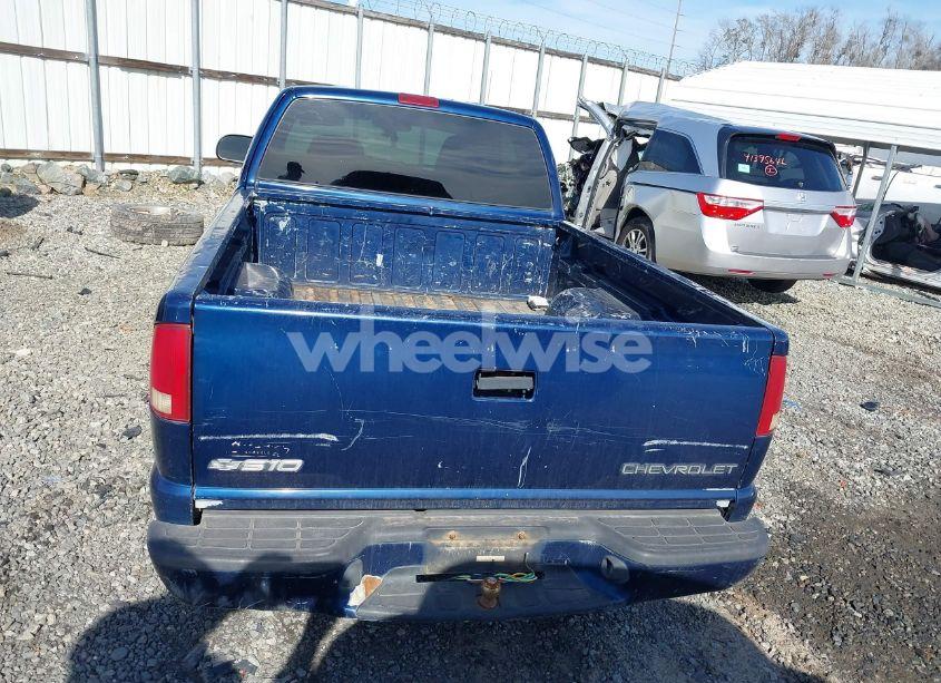 Photo 16 of 2003 Chevrolet S-10 LS (VIN 1GCCS19X638152206)