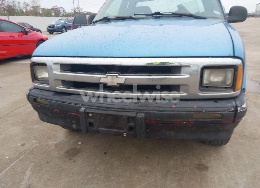 Photo 14 of 1996 Chevrolet S TRUCK S10 (VIN 1GCCS19X6T8103748)