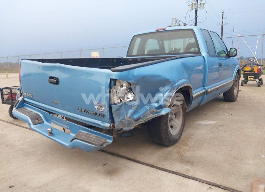 Photo 4 of 1996 Chevrolet S TRUCK S10 (VIN 1GCCS19X6T8103748)