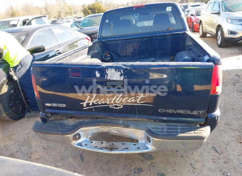 Photo 16 of 2003 Chevrolet S-10 LS (VIN 1GCCS19X738116038)