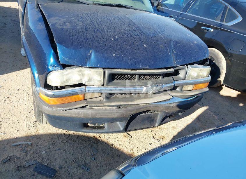 Photo 6 of 2003 Chevrolet S-10 LS (VIN 1GCCS19X738116038)