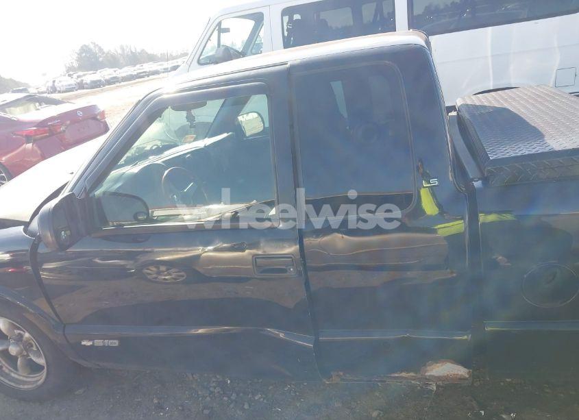 Photo 15 of 2003 Chevrolet S-10 LS (VIN 1GCCS19X738186994)