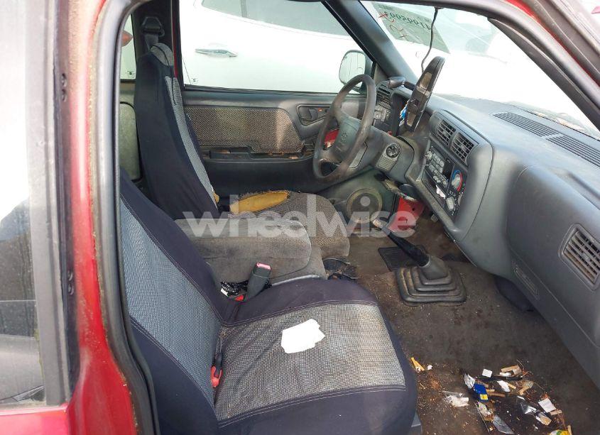 Photo 8 of 1997 Chevrolet S-10 LS FLEETSIDE (VIN 1GCCS19X7VK172454)