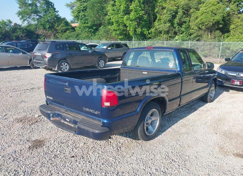 Photo 4 of 2003 Chevrolet S-10 LS (VIN 1GCCS19X838120793)