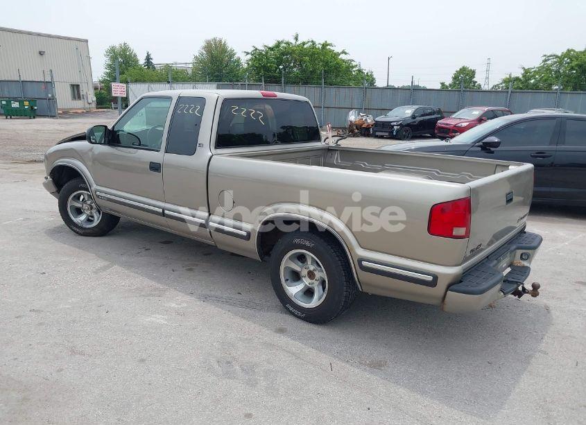 Photo 3 of 2003 Chevrolet S-10 LS (VIN 1GCCS19X838205486)