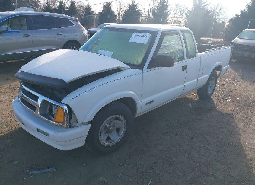 Photo 2 of 1997 Chevrolet S-10 LS FLEETSIDE (VIN 1GCCS19X8VK244245)