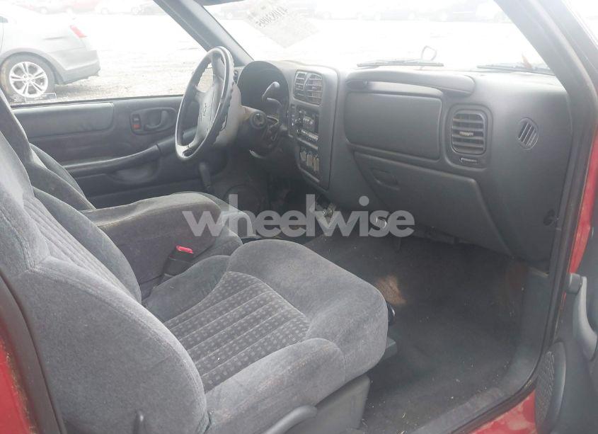 Photo 5 of 1998 Chevrolet S-10 LS FLEETSIDE (VIN 1GCCS19X8W8191724)