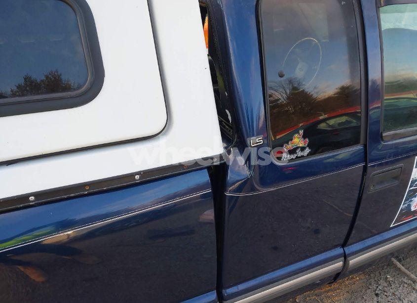 Photo 13 of 2003 Chevrolet S-10 LS (VIN 1GCCS19X938207540)