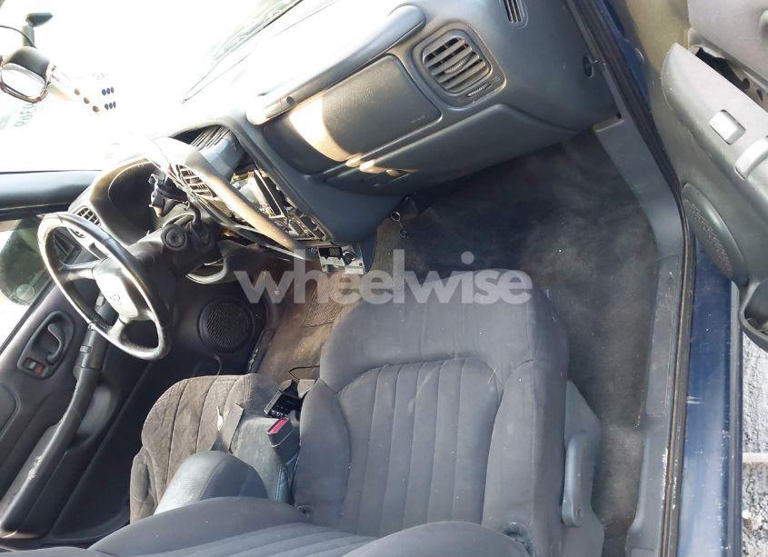 Photo 5 of 2003 Chevrolet S-10 LS (VIN 1GCCS19X938207540)