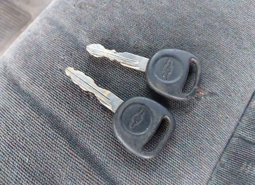 Photo 11 of 2003 Chevrolet S-10 LS (VIN 1GCCS19XX38122979)