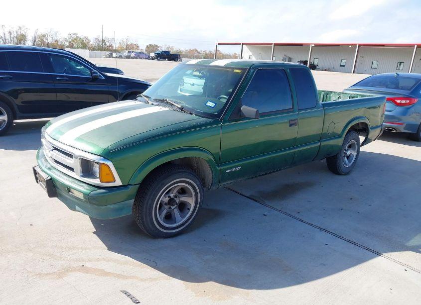 Photo 2 of 1997 Chevrolet S-10 LS FLEETSIDE (VIN 1GCCS19XXVK146074)