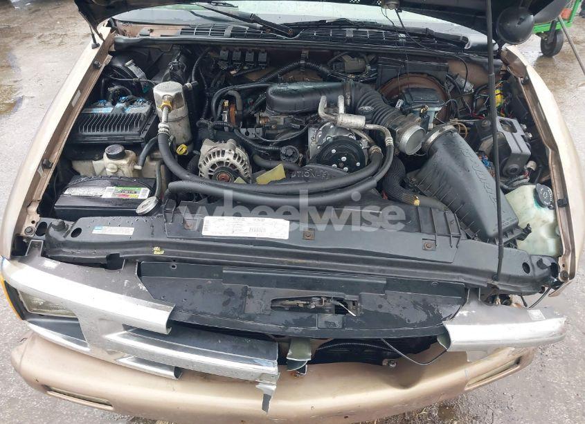 Photo 10 of 1997 Chevrolet S-10 LS FLEETSIDE (VIN 1GCCS19XXVK155471)