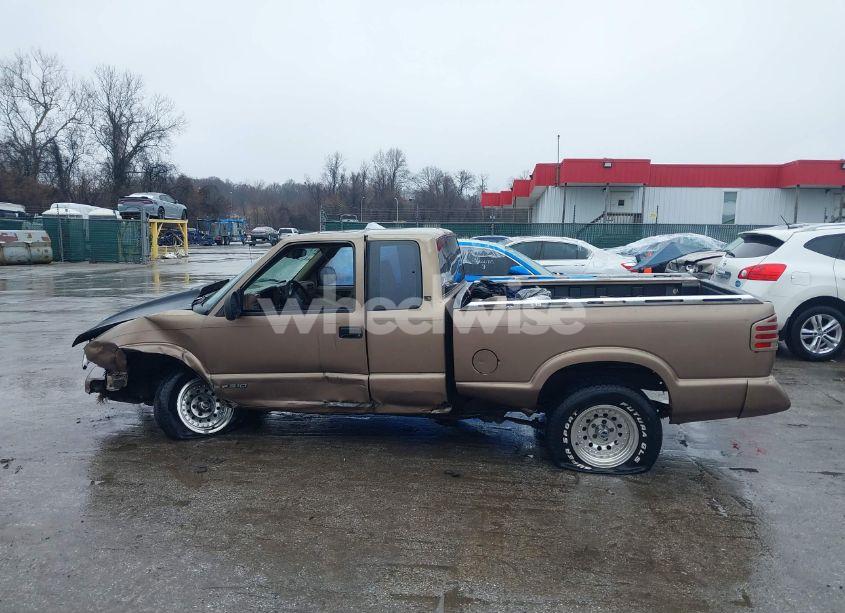 Photo 13 of 1997 Chevrolet S-10 LS FLEETSIDE (VIN 1GCCS19XXVK155471)