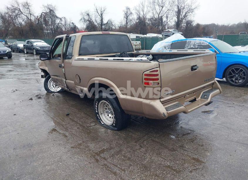 Photo 3 of 1997 Chevrolet S-10 LS FLEETSIDE (VIN 1GCCS19XXVK155471)