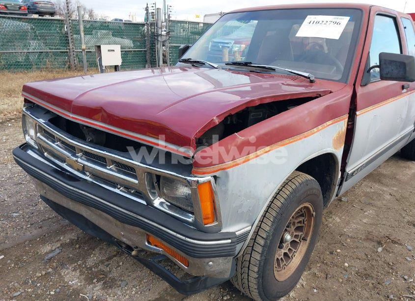 Photo 6 of 1992 Chevrolet S TRUCK S10 (VIN 1GCCS19Z1N0148194)