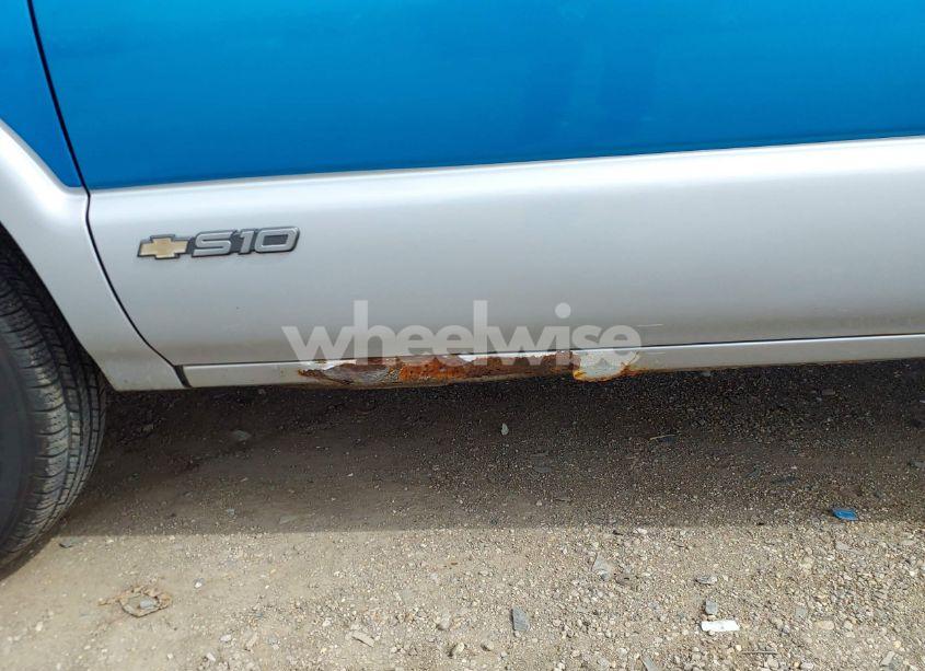 Photo 6 of 1995 Chevrolet S TRUCK S10 (VIN 1GCCS19Z4SK107915)