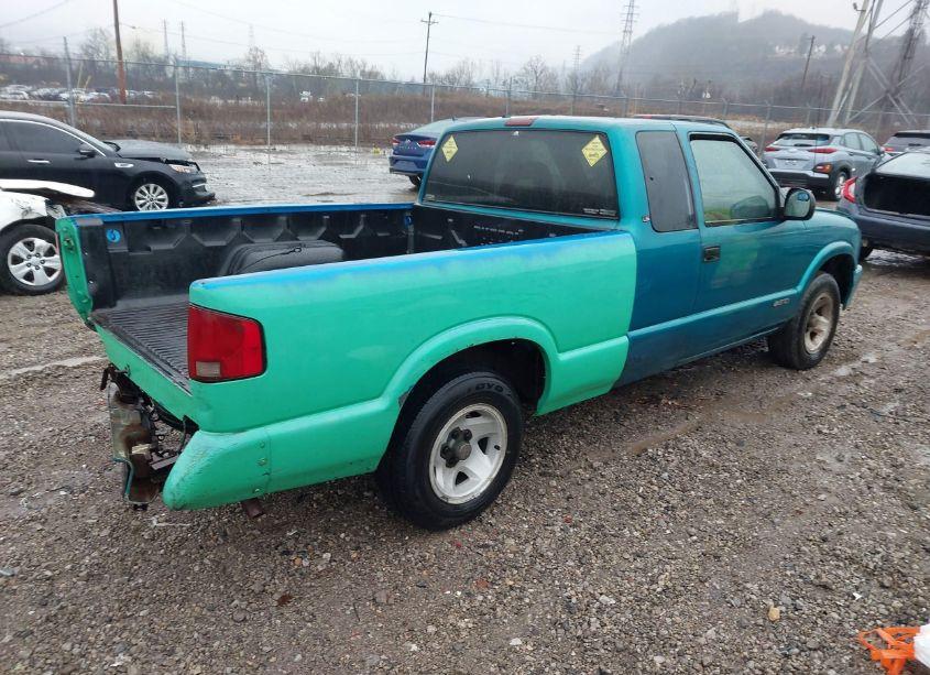 Photo 4 of 1995 Chevrolet S TRUCK S10 (VIN 1GCCS19Z4SK192206)