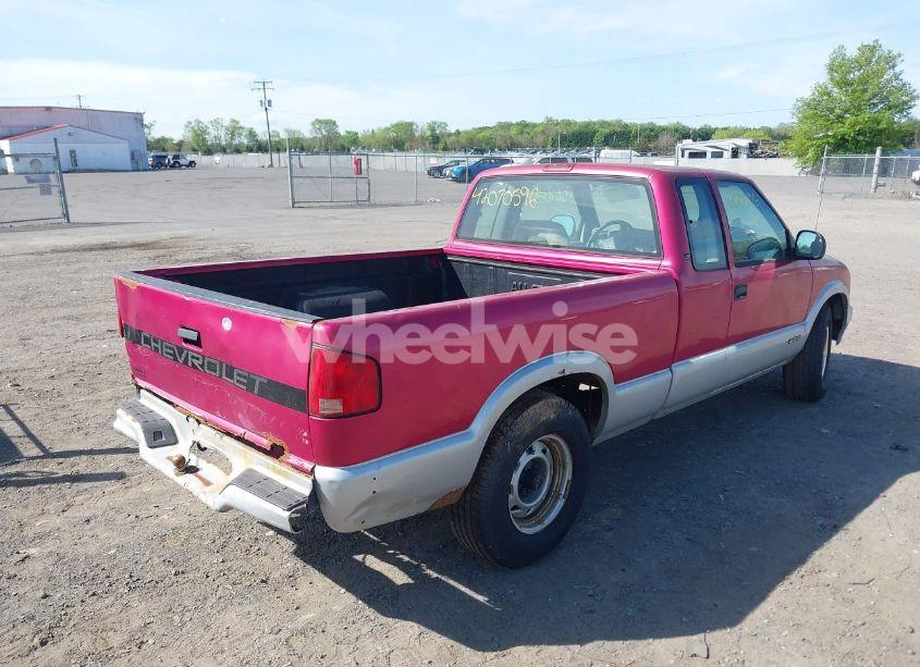 Photo 4 of 1995 Chevrolet S TRUCK S10 (VIN 1GCCS19Z5S8155579)
