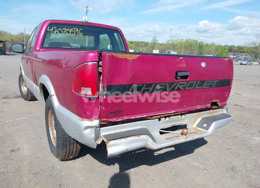Photo 6 of 1995 Chevrolet S TRUCK S10 (VIN 1GCCS19Z5S8155579)
