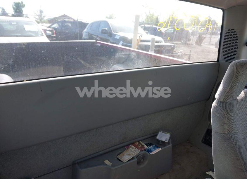 Photo 8 of 1995 Chevrolet S TRUCK S10 (VIN 1GCCS19Z5S8155579)