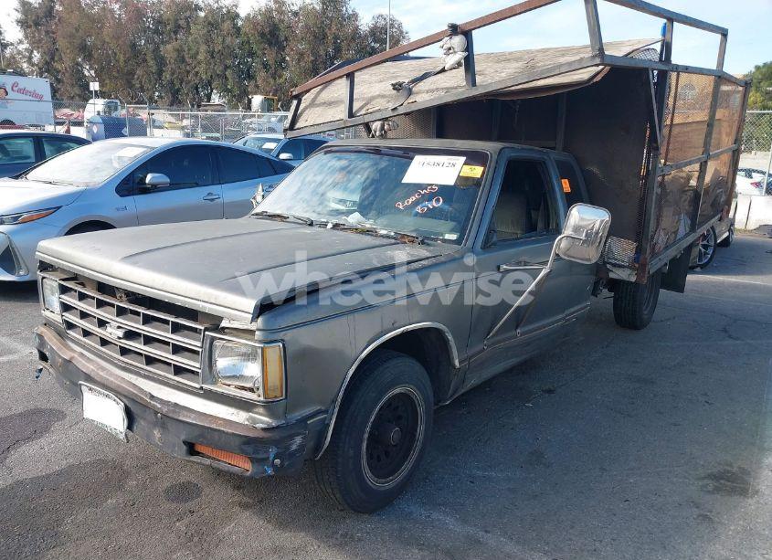 Photo 2 of 1988 Chevrolet S TRUCK S10 (VIN 1GCCS19Z7J8242754)