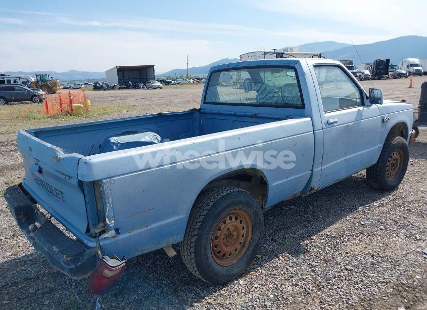 Photo 4 of 1983 Chevrolet S TRUCK S10 (VIN 1GCCT14B0D8167892)
